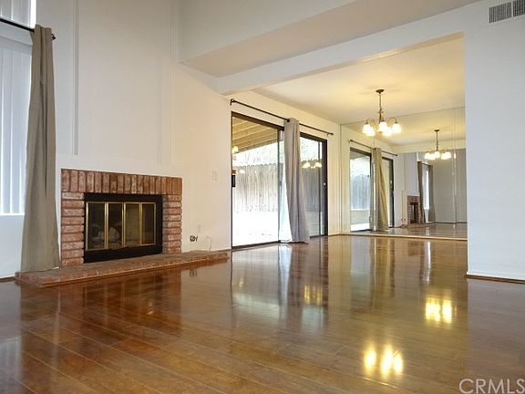 5th image of 1157 S Crofter Dr