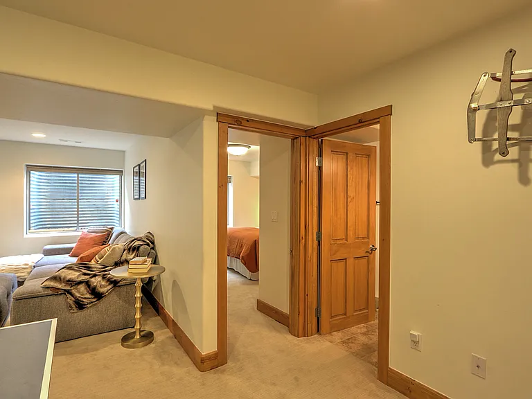 408 Settlement Ln — Photo 16