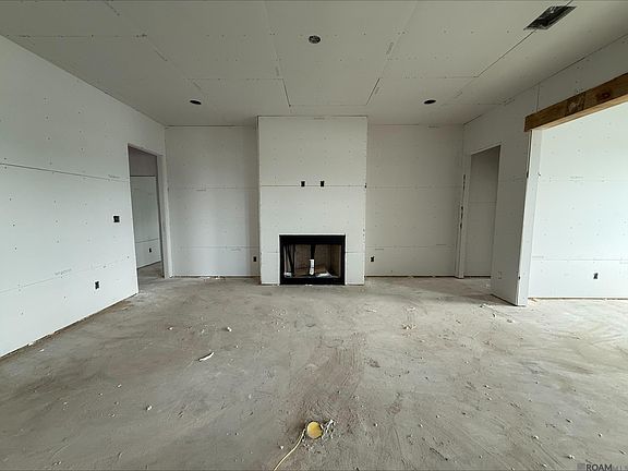 5th image of 17482 Tidewater Ln