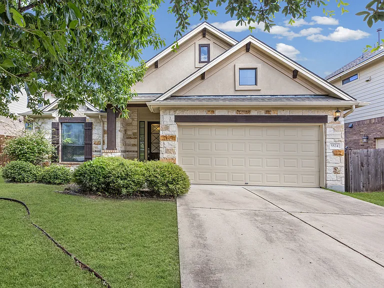 5524 Allamanda Dr — Photo 1