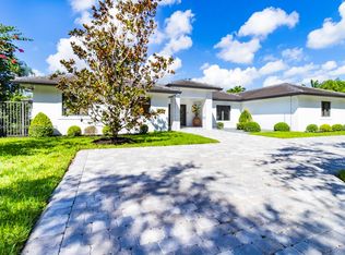 9940 SW 72nd Ave, Pinecrest, FL 33156