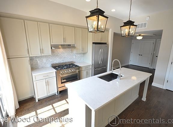 5th image of 789 Dennison Ave APT 201