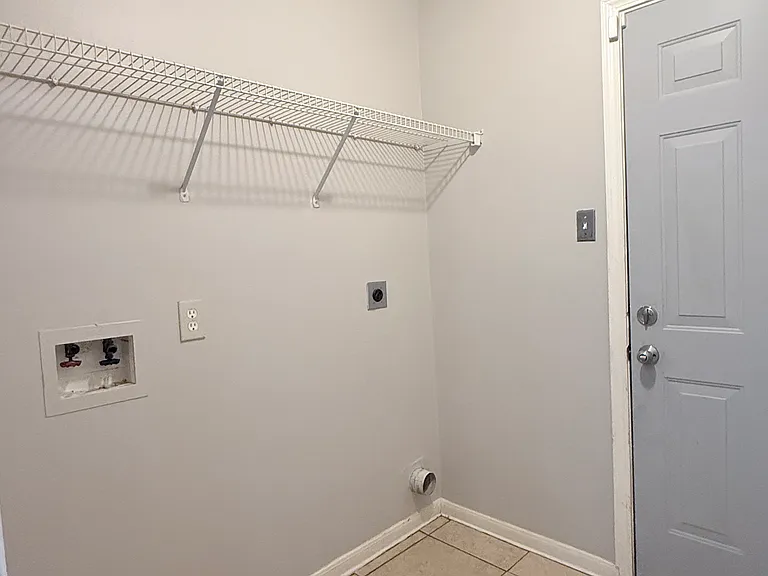 Laundry Room/Garage Access
