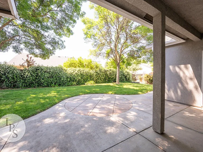 4797 W Oswego Ave — Photo 30