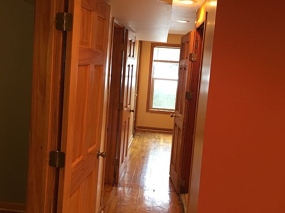 3rd image of 3145 N Oakley Ave #G