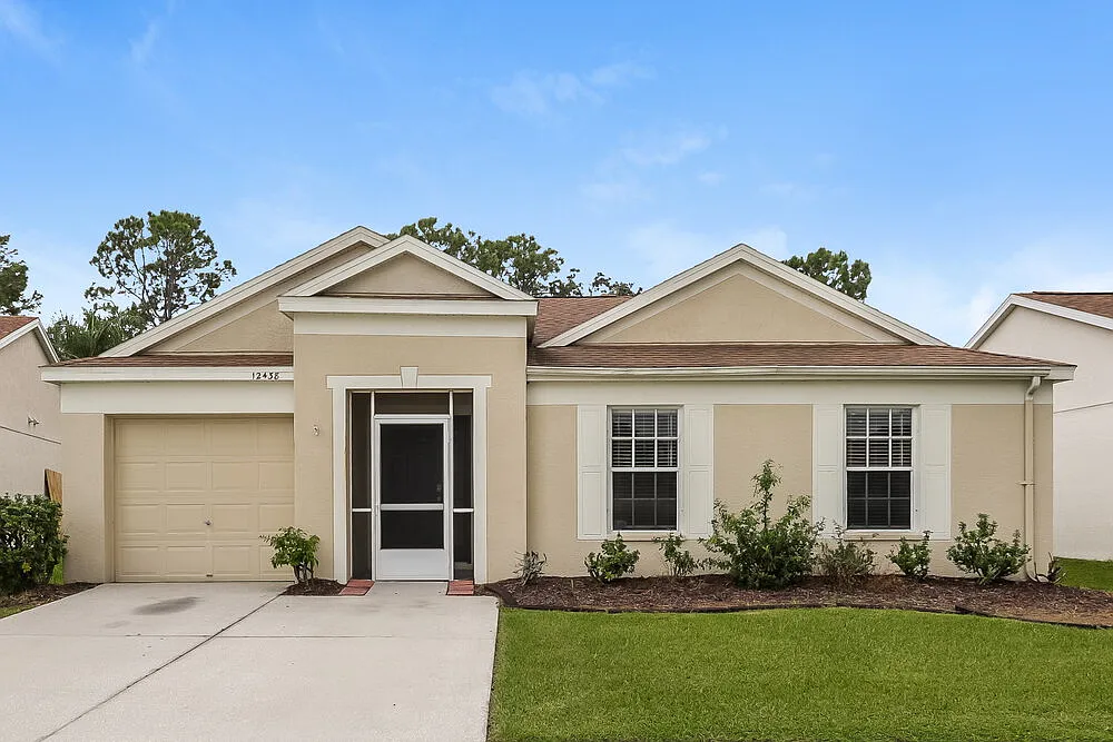 3 bed, 2.0 bath, 1280 sqft, $1,970 — Photo 1
