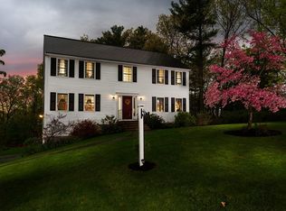 95 Sue Ann Dr, Dracut, MA 01826