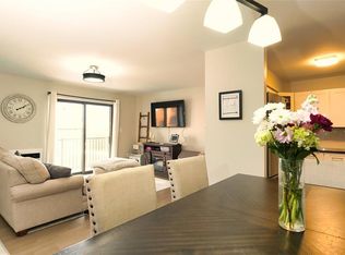 651 Riverside Ave, Lyndhurst, NJ 07071