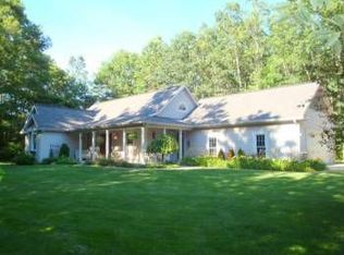 13376 136th Ave, Grand Haven, MI 49417