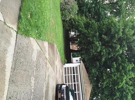 2nd image of 19 Roosevelt Ave