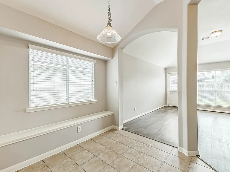 13831 Hillingdale Ln — Photo 15