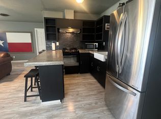 3058 Westview Dr, Canyon Lake, TX 78133