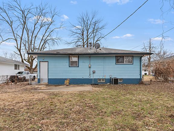 5th image of 1215 Reale Ave