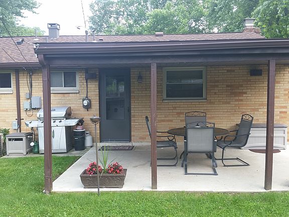 3rd image of 2523 Berwyck Ave