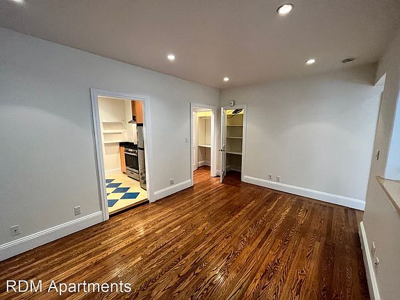 3rd image of 1100 Jackson St APT 7
