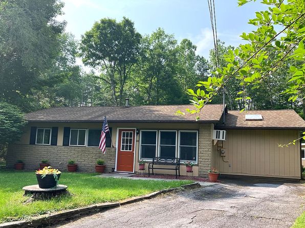 44 Overlook Dr
