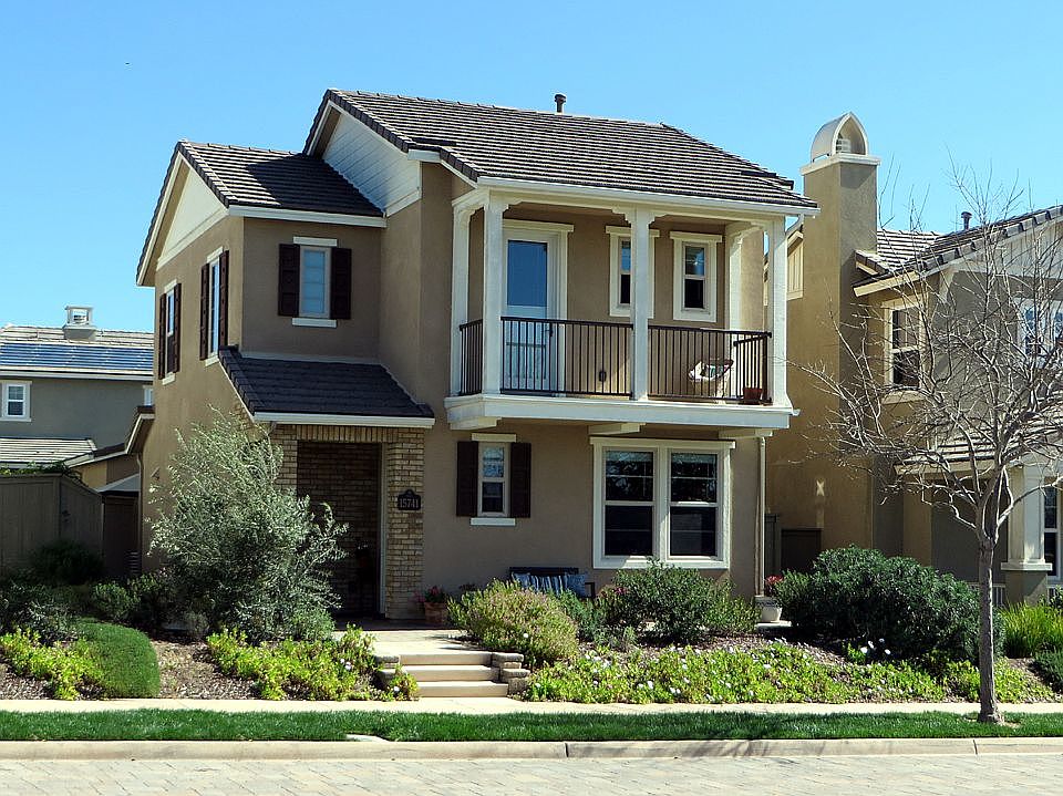 2nd image of 15741 Spreckels Pl