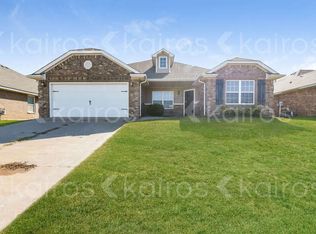 548 W Shadow Ridge Way, Mustang, OK 73064