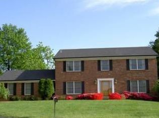 530 Gray Barn Ln, Saint Louis, MO