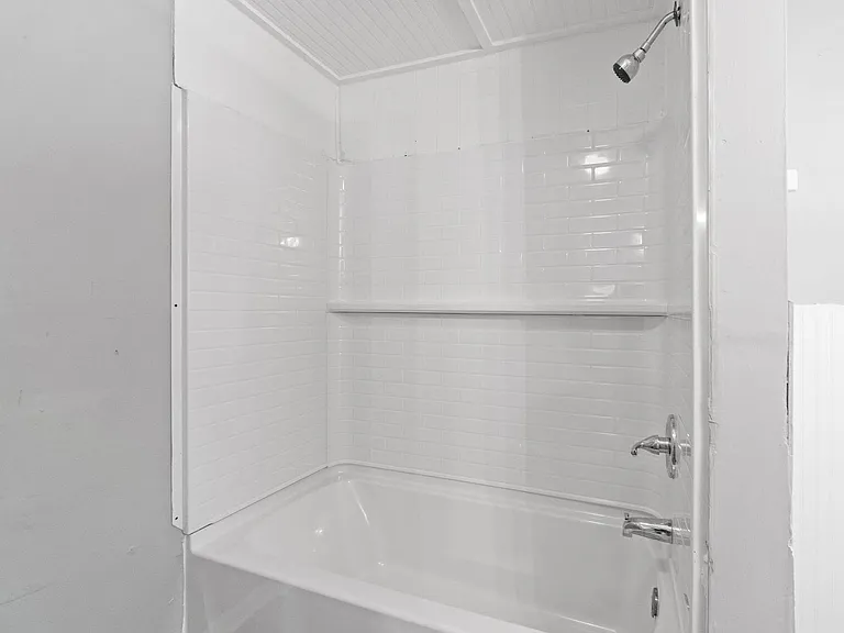 427 Circle Dr — Photo 14