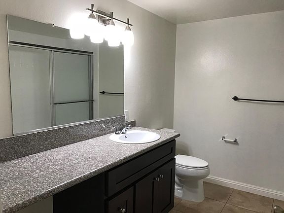 5th image of 896 E Alvarado St