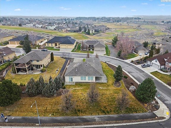 5th image of 2815 Riverbend Dr