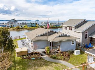 3574 Shell St, Greenbank, WA 98253