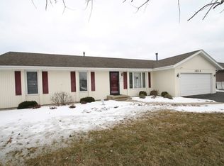1013 Bunting Dr, Machesney Park, IL