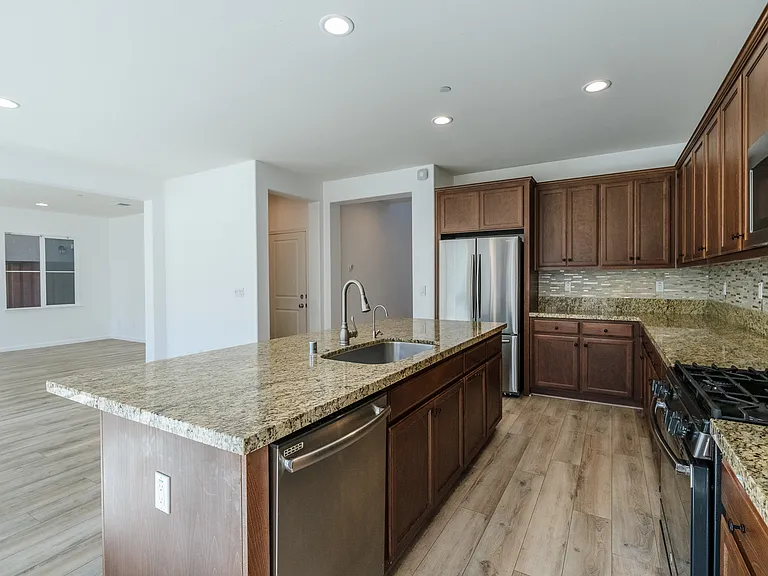 6576 Lopez Way — Photo 28