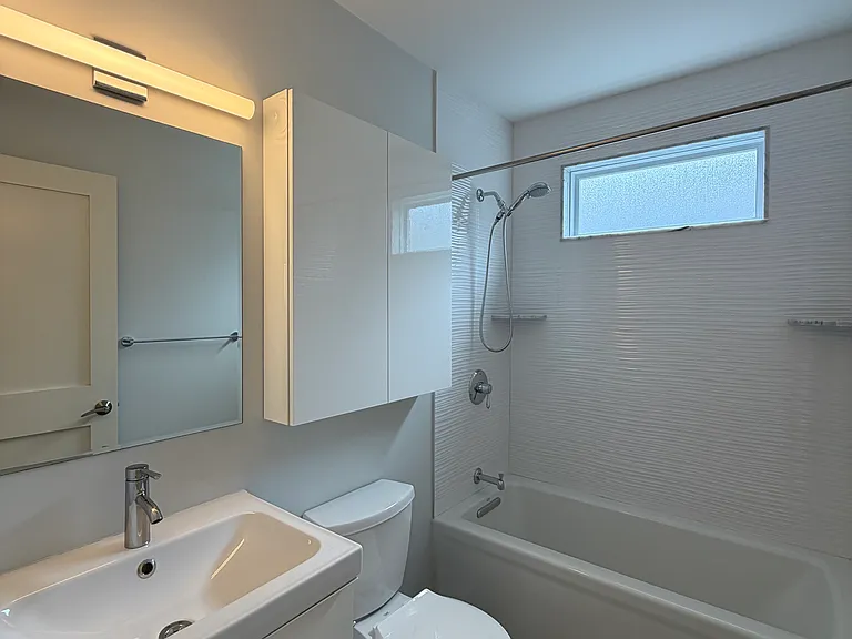 20 Cameron Ave — Photo 6