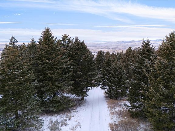 3rd image of 405 Resolute Ridge Rd