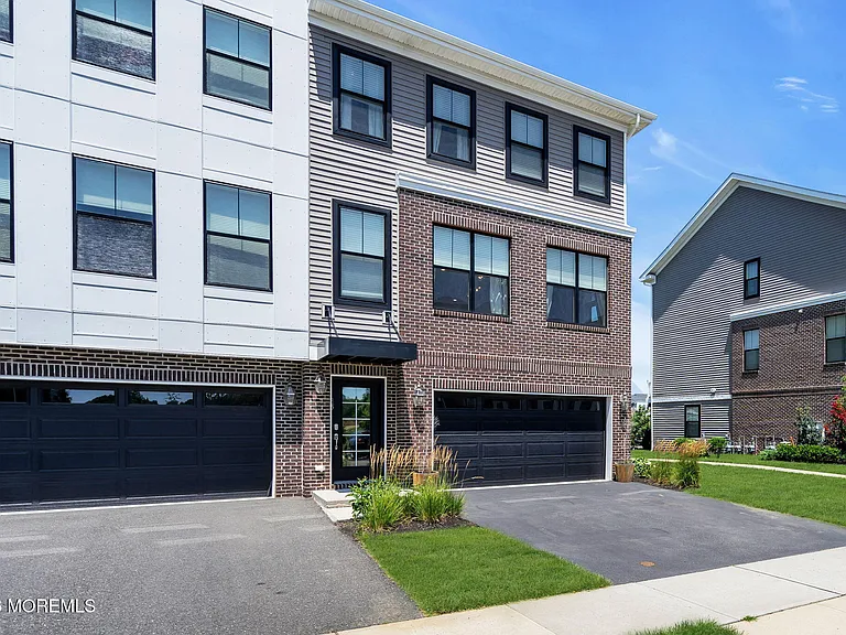 35 Kelly Way — Photo 35