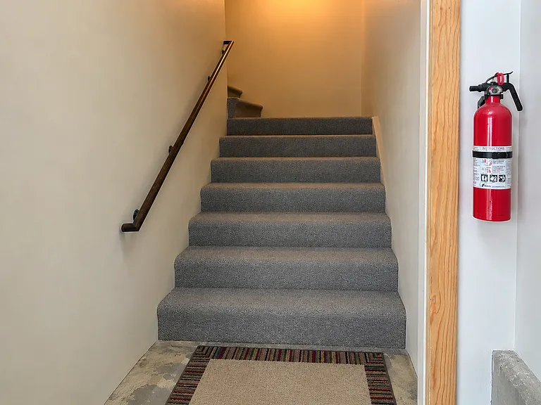 1679 Rosalie Dr #R — Photo 5