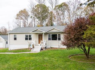 3 Prince Dr, Bethany, CT 06524