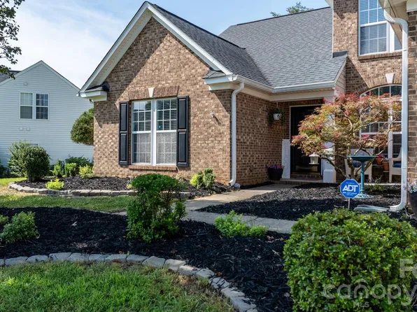 2413 Smith Cove Rd, Denver, NC 28037