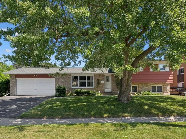153 4th Ave, Kitchener, ON N2C 1P3
