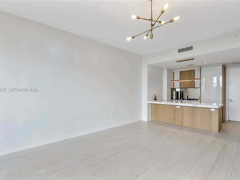 2831 S Bayshore Dr #707 — Photo 24