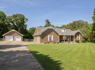 110 Cloverleaf Cir, Killen, AL 35645