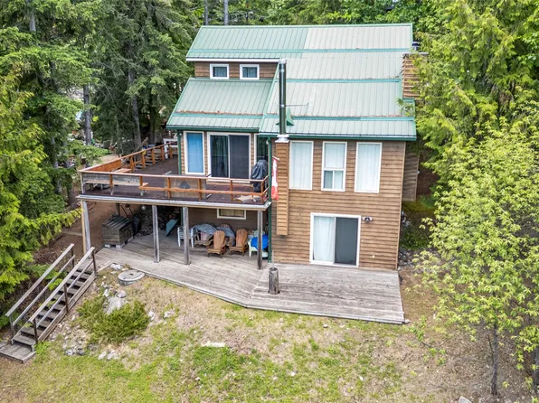 7256 Estate Dr, Columbia Shuswap, BC V0E 1M8