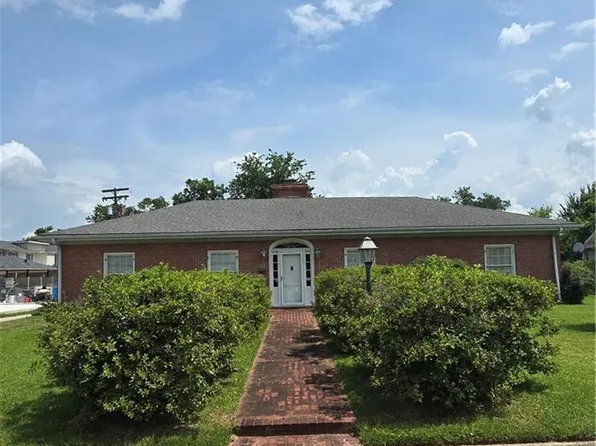 1209 11th St, Lake Charles, LA 70601
