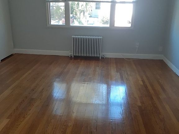 2nd image of 209-221 Medway St #3B