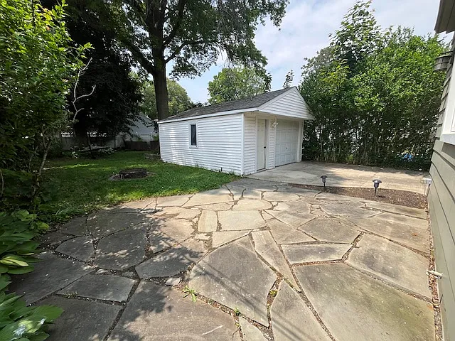 1315 N Altadena Ave — Photo 43