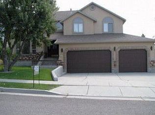 1892 E Crescent View Dr, Sandy, UT 84092