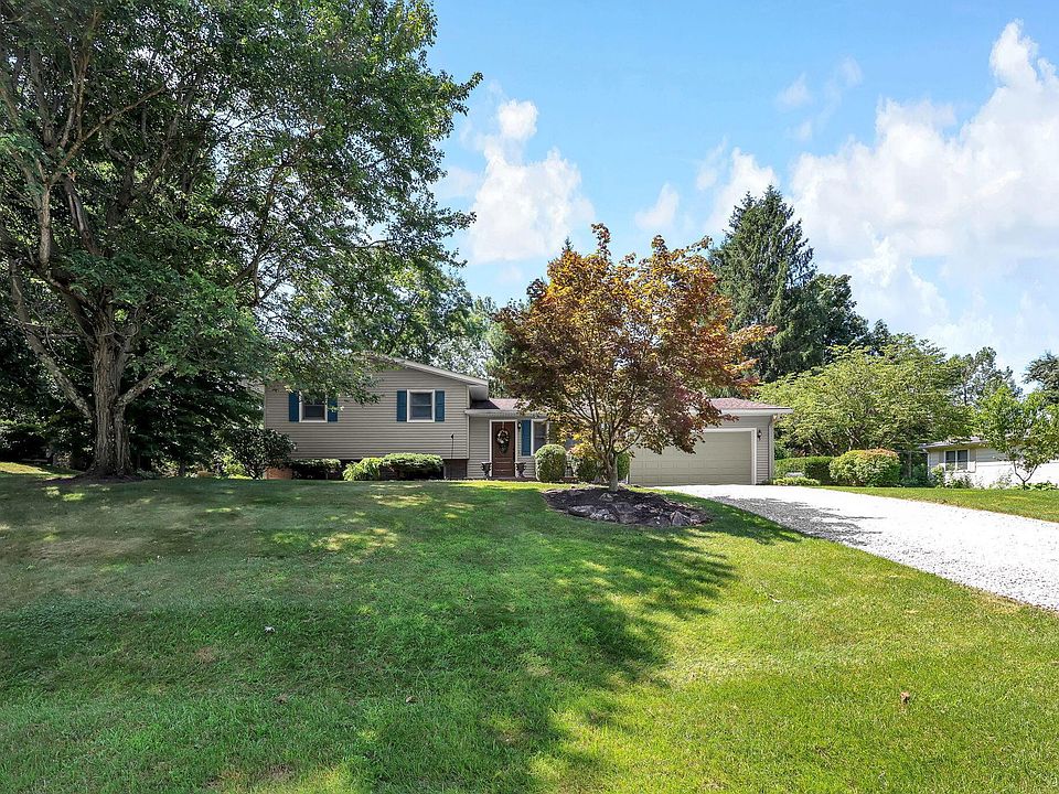 1st image of 634 Knoll Dr