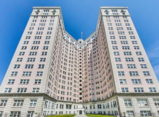 5555 N Sheridan Rd APT 516, Chicago, IL 60640