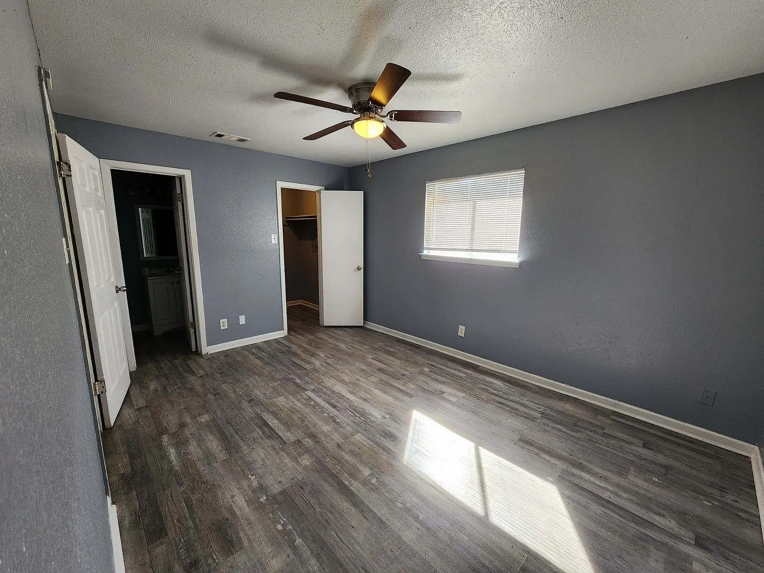 1409 Bundrant Drive — Photo 4