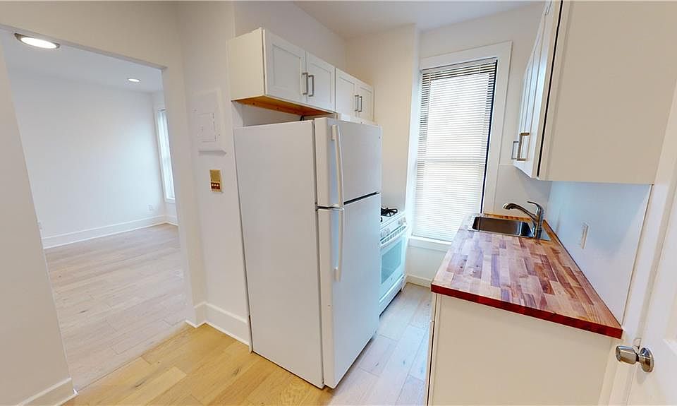 1st image of 224 Lefferts Ave APT 1