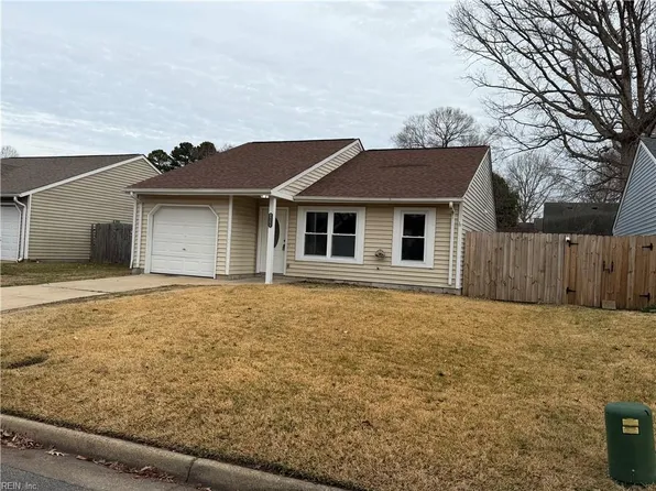 3836 Foxglove Ct, Virginia Beach, VA 23453