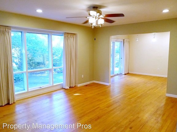 5th image of 6824 Tamerlane Dr