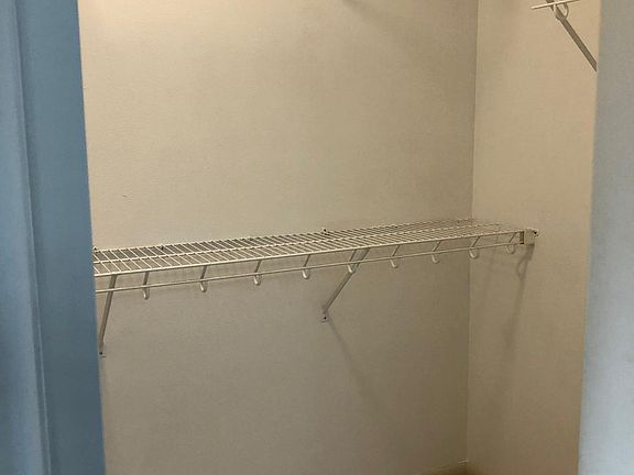 4th image of 1018 Taylor Ave N APT A